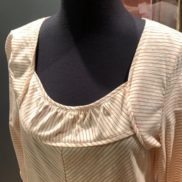 Weekend Suzanne Betro gold/ white stripe seam detail gathered square neck tunic - Picture 2 of 5